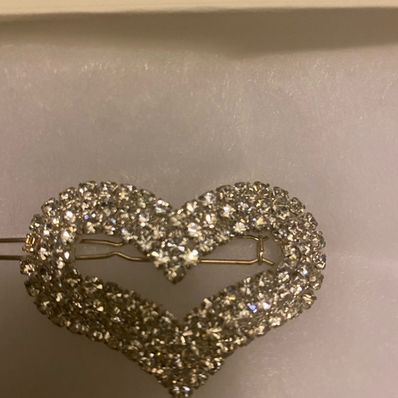 Bebe ? crystal barrette hair  jewel ? stunning ? gorgeous!?????